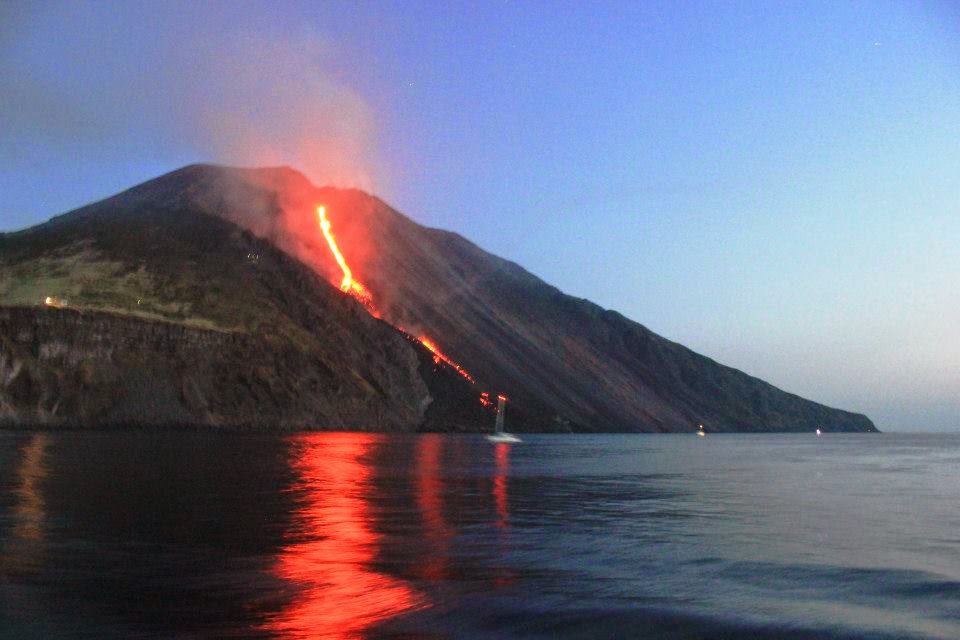 Stromboli boat